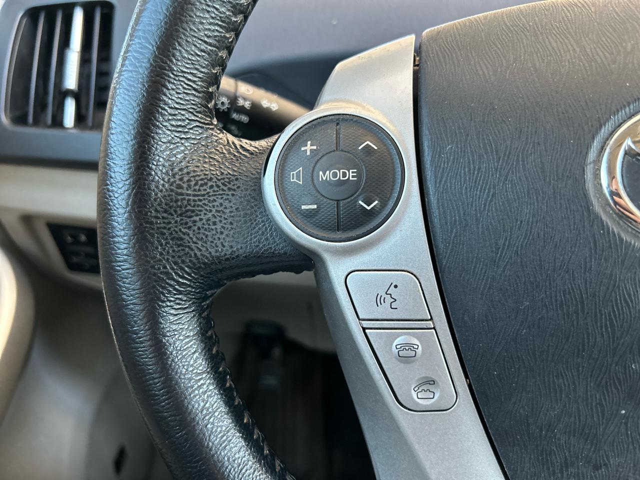 Toyota Prius 5dr HB Four (Natl) 2015