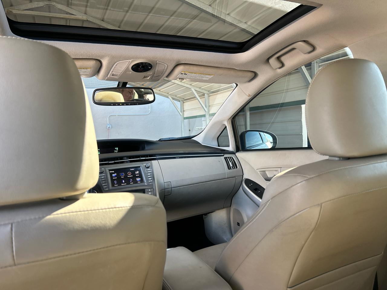 Toyota Prius 5dr HB Four (Natl) 2015