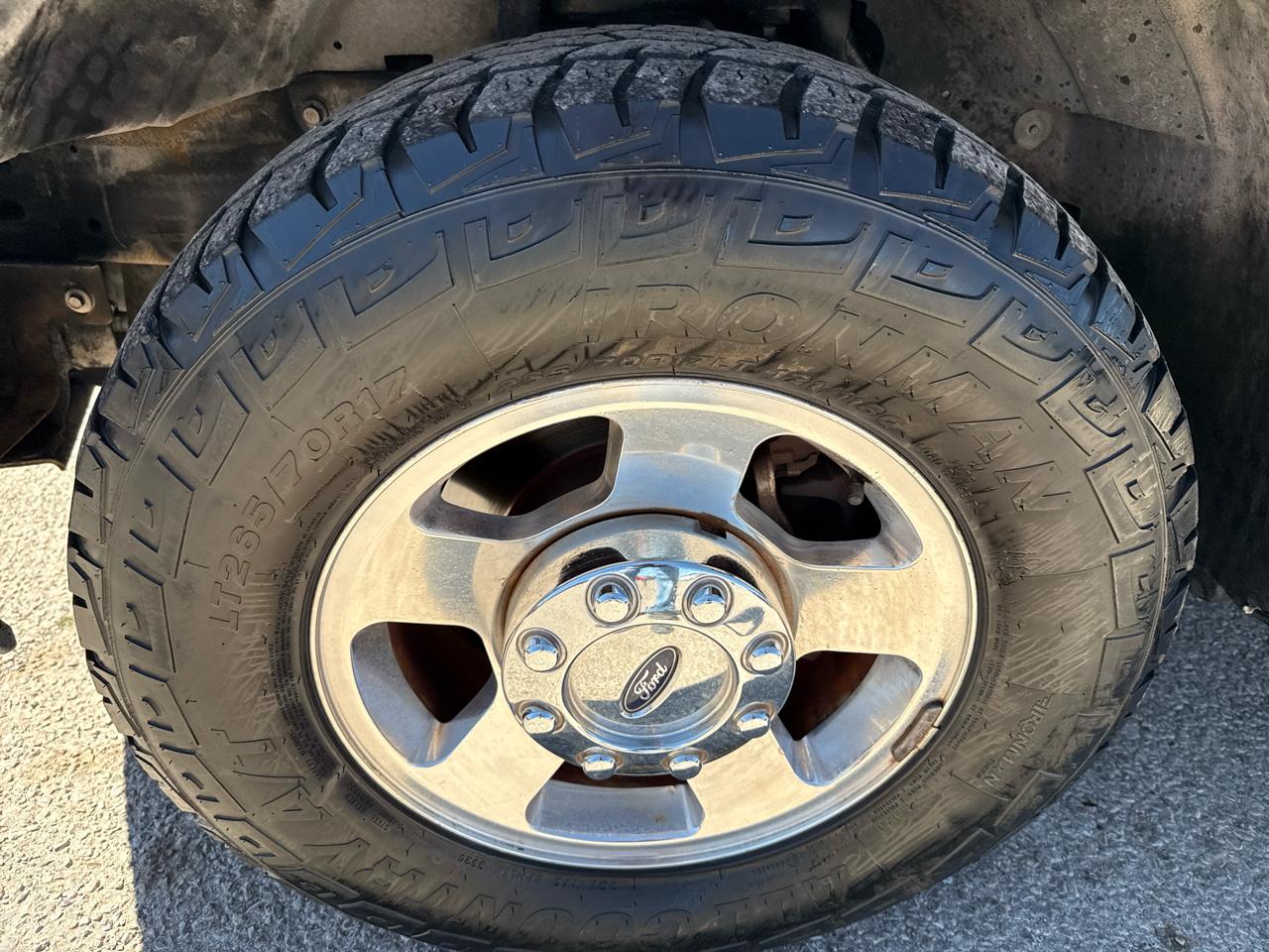 Ford Super Duty F-250 Crew Cab 156" XL 2005