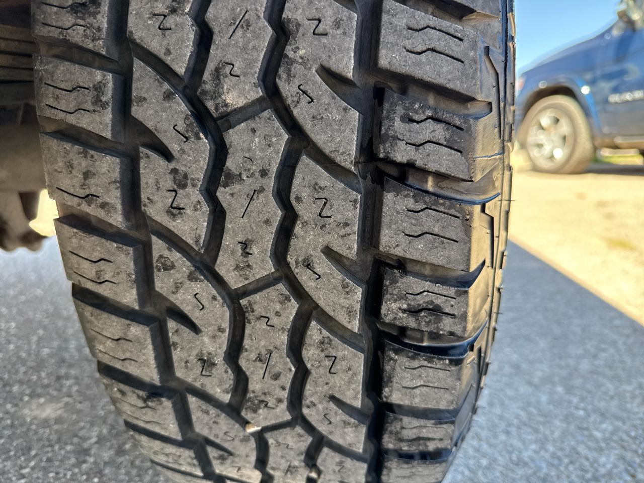 Ford Super Duty F-250 Crew Cab 156" XL 2005