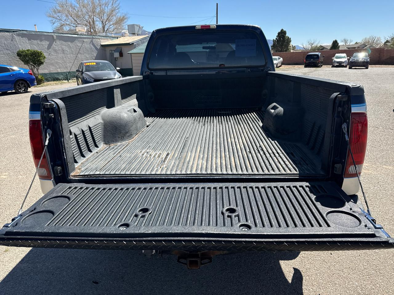 Ford Super Duty F-250 Crew Cab 156" XL 2005