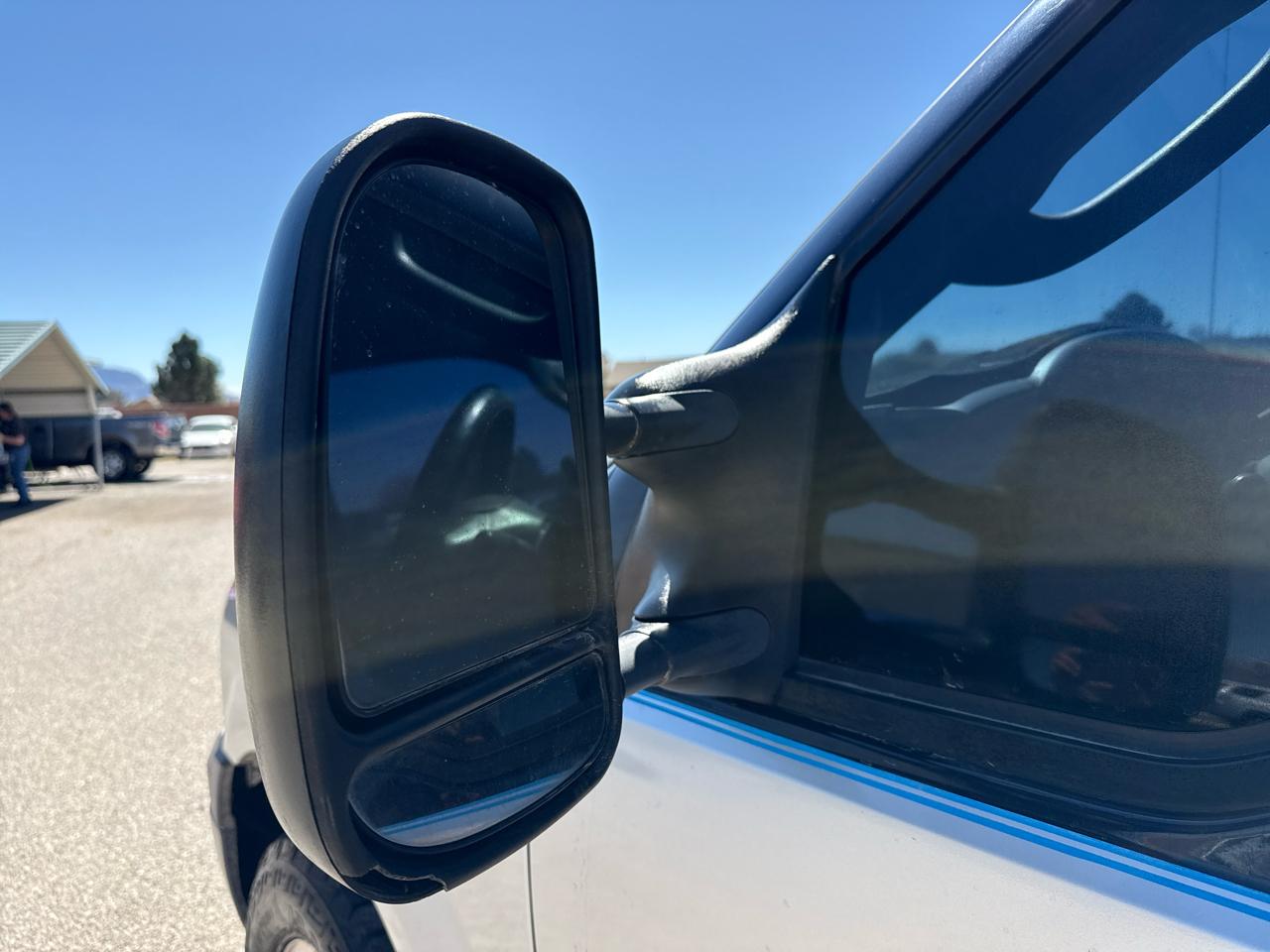 Ford Super Duty F-250 Crew Cab 156" XL 2005