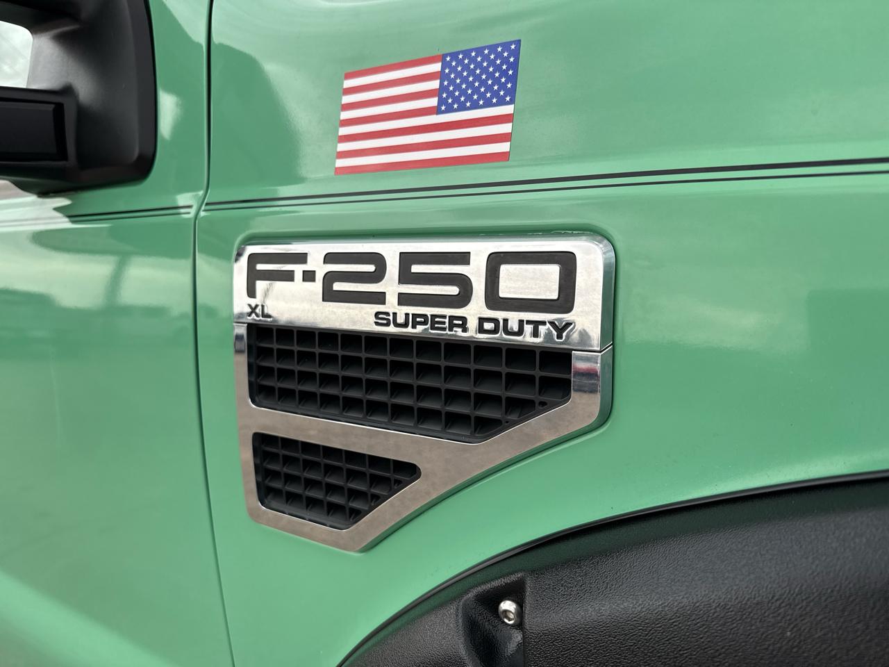 Ford Super Duty F-250 SRW 4WD Crew Cab 156" XL 2008