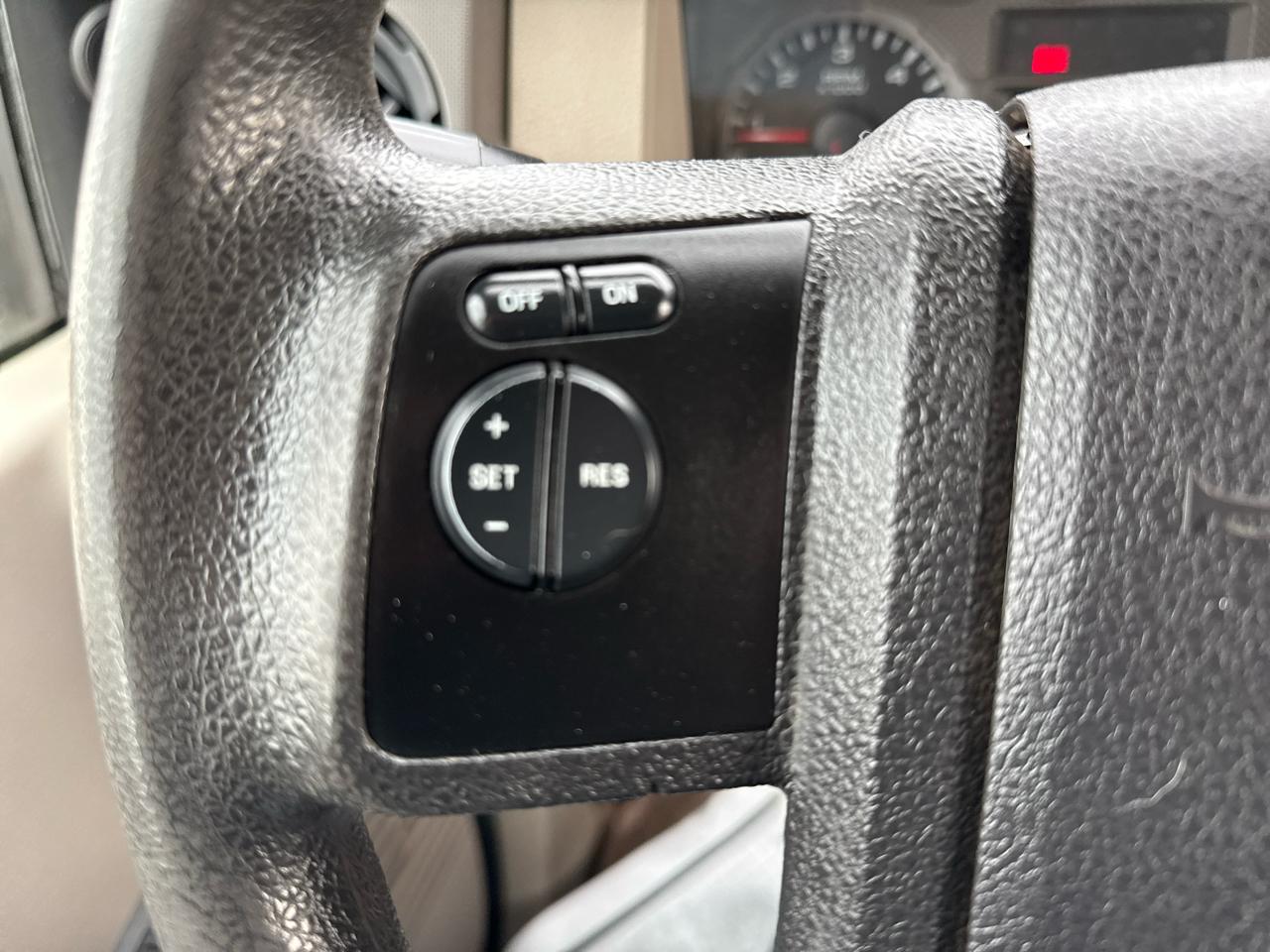 Ford Super Duty F-250 SRW 4WD Crew Cab 156" XL 2008