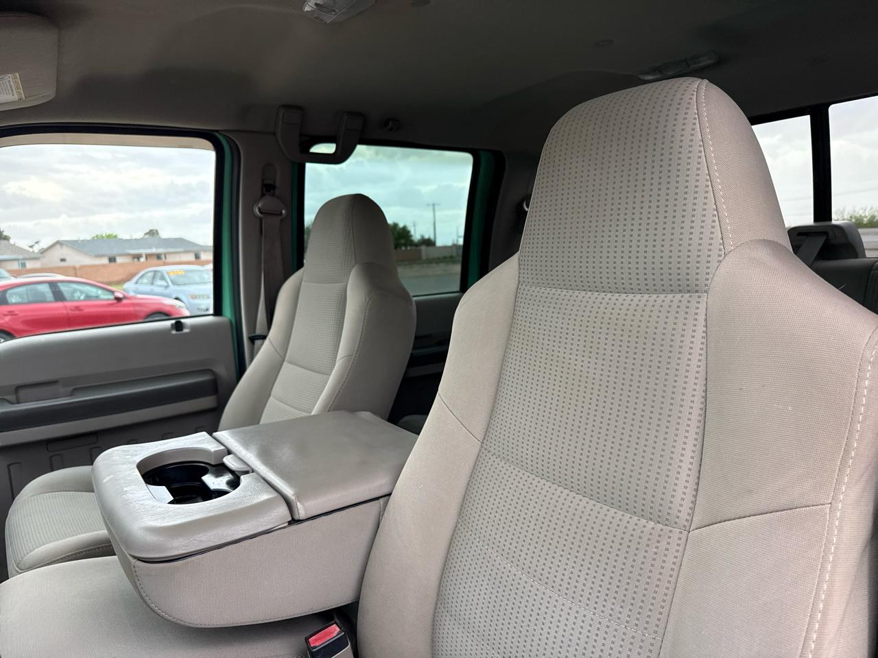 Ford Super Duty F-250 SRW 4WD Crew Cab 156" XL 2008