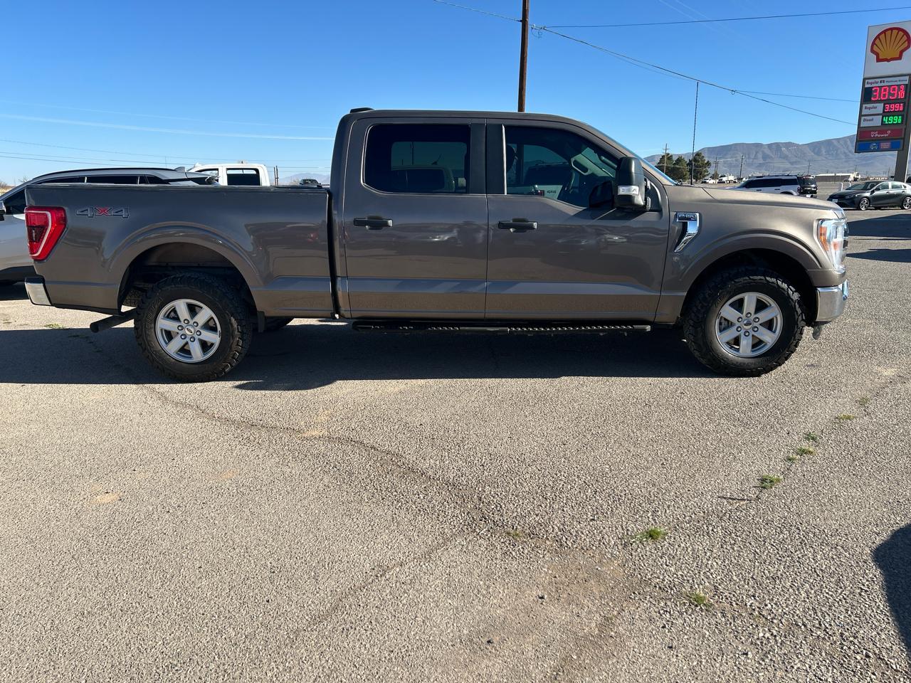 Ford F-150 XL 4WD SuperCrew 5.5' Box 2022