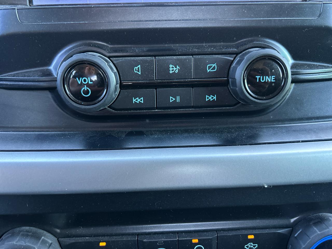 Ford F-150 XL 4WD SuperCrew 5.5' Box 2022