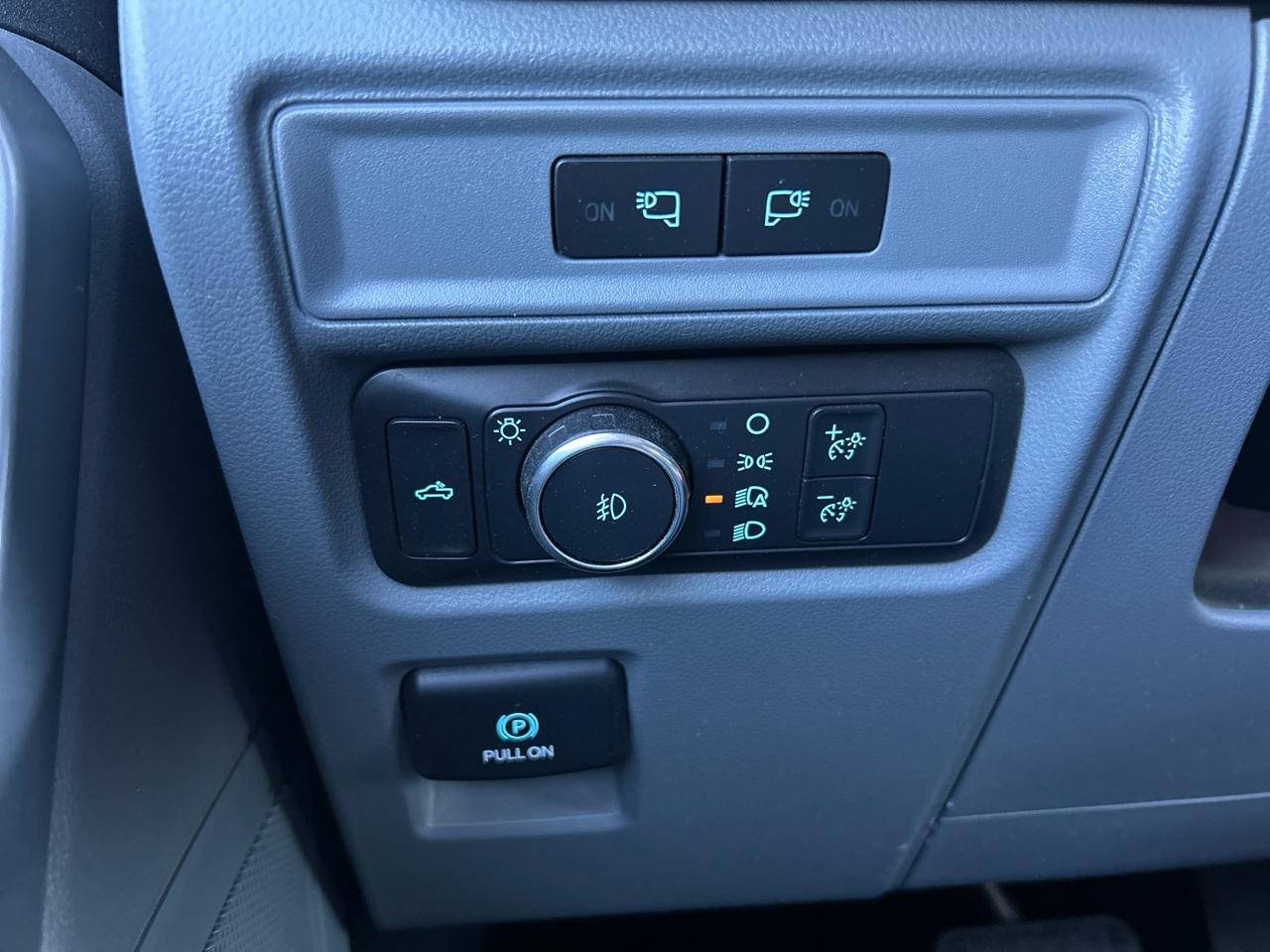 Ford F-150 XL 4WD SuperCrew 5.5' Box 2022