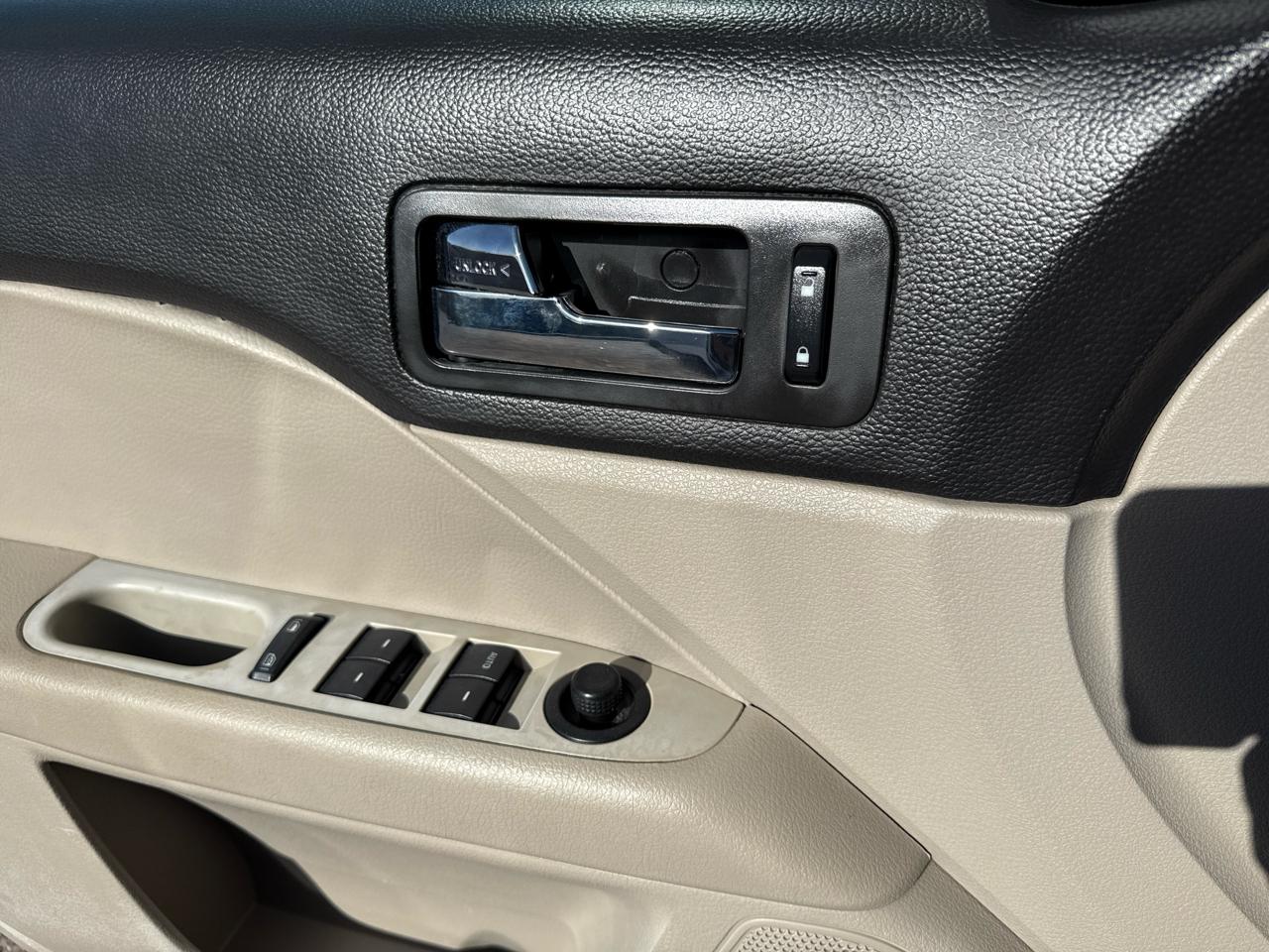 Ford Fusion 4dr Sdn I4 S 2007