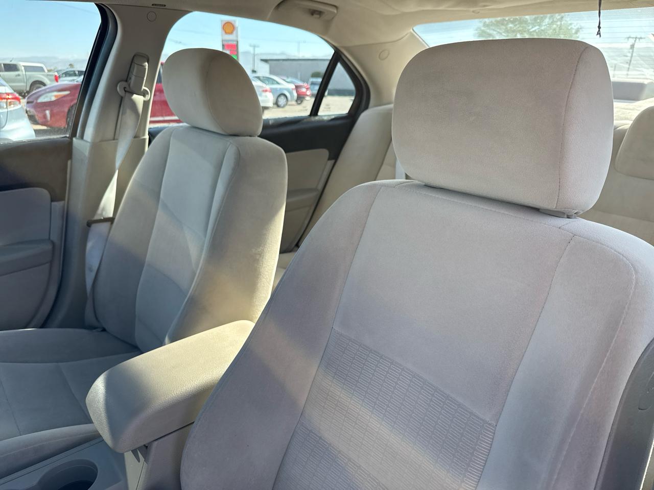 Ford Fusion 4dr Sdn I4 S 2007