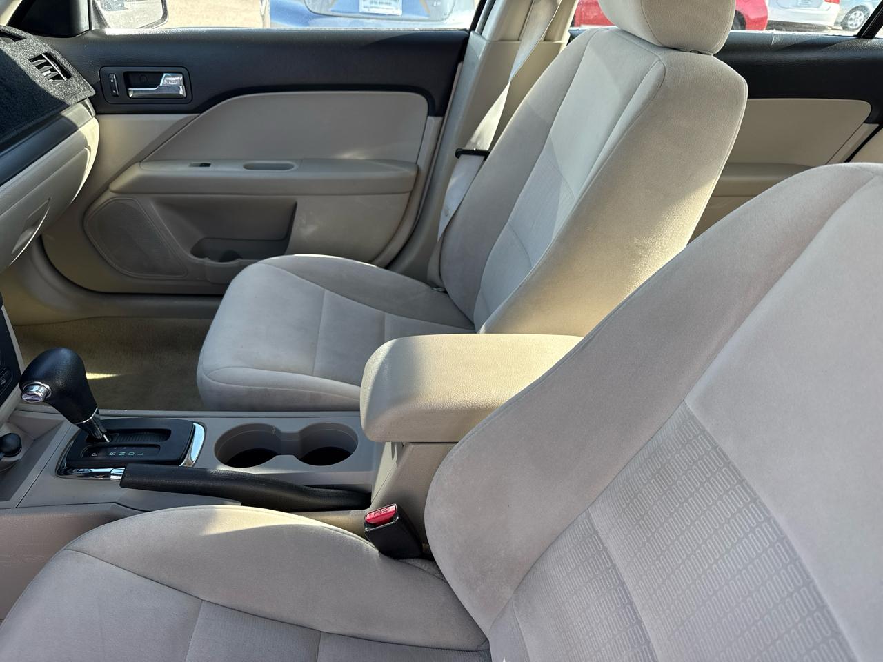 Ford Fusion 4dr Sdn I4 S 2007