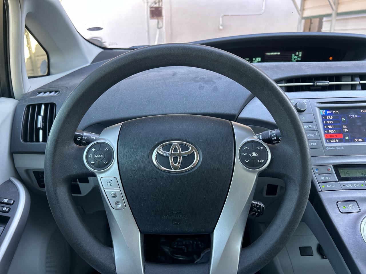 Toyota Prius 5dr HB IV (Natl) 2014
