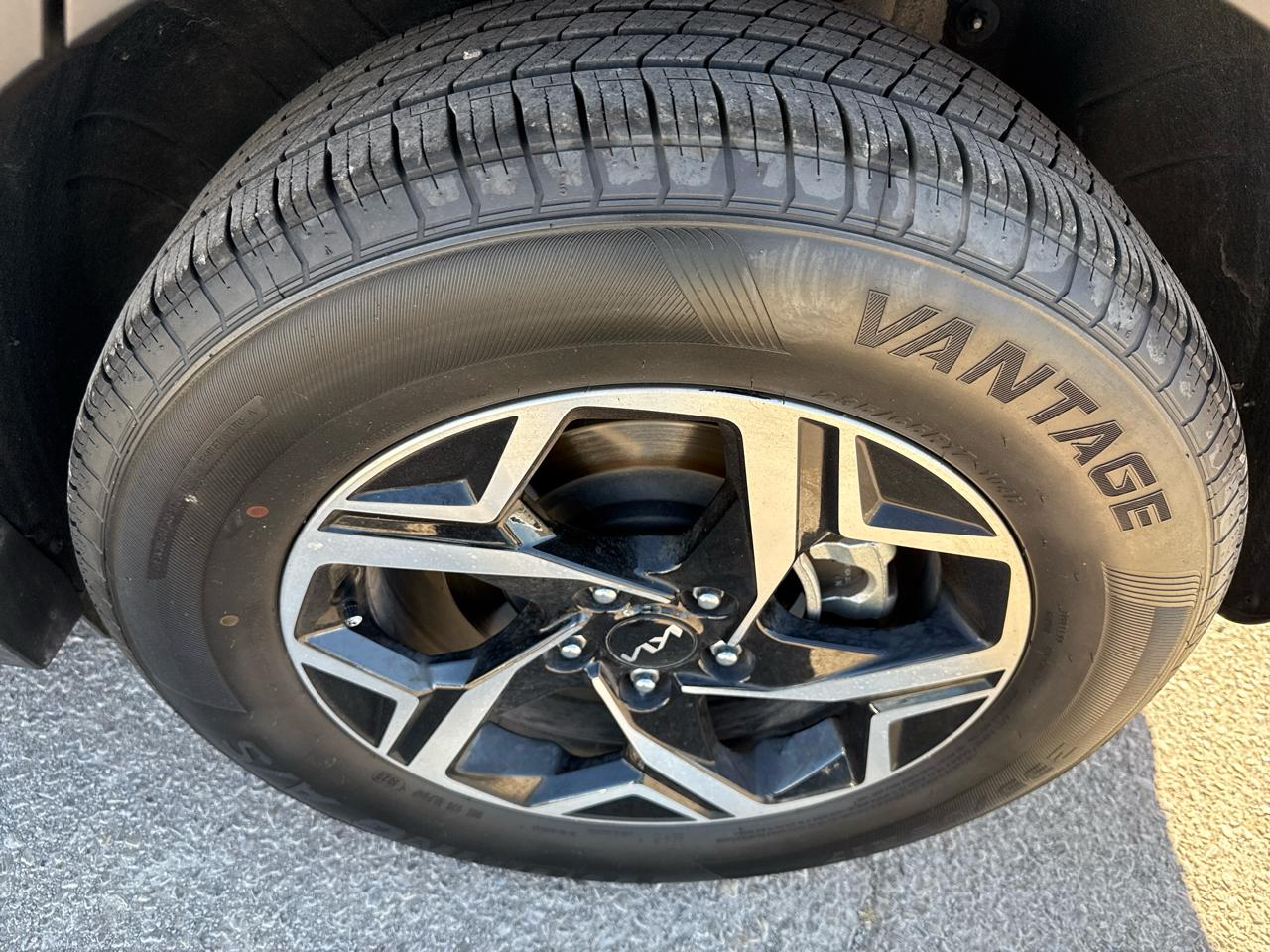 Kia Sportage LX FWD 2025