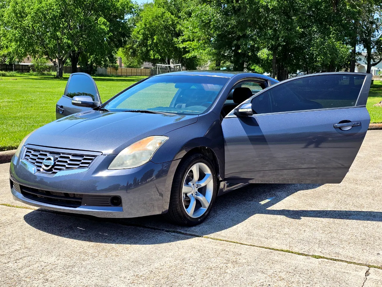 Nissan Altima 3.5 SE Coupe 2008