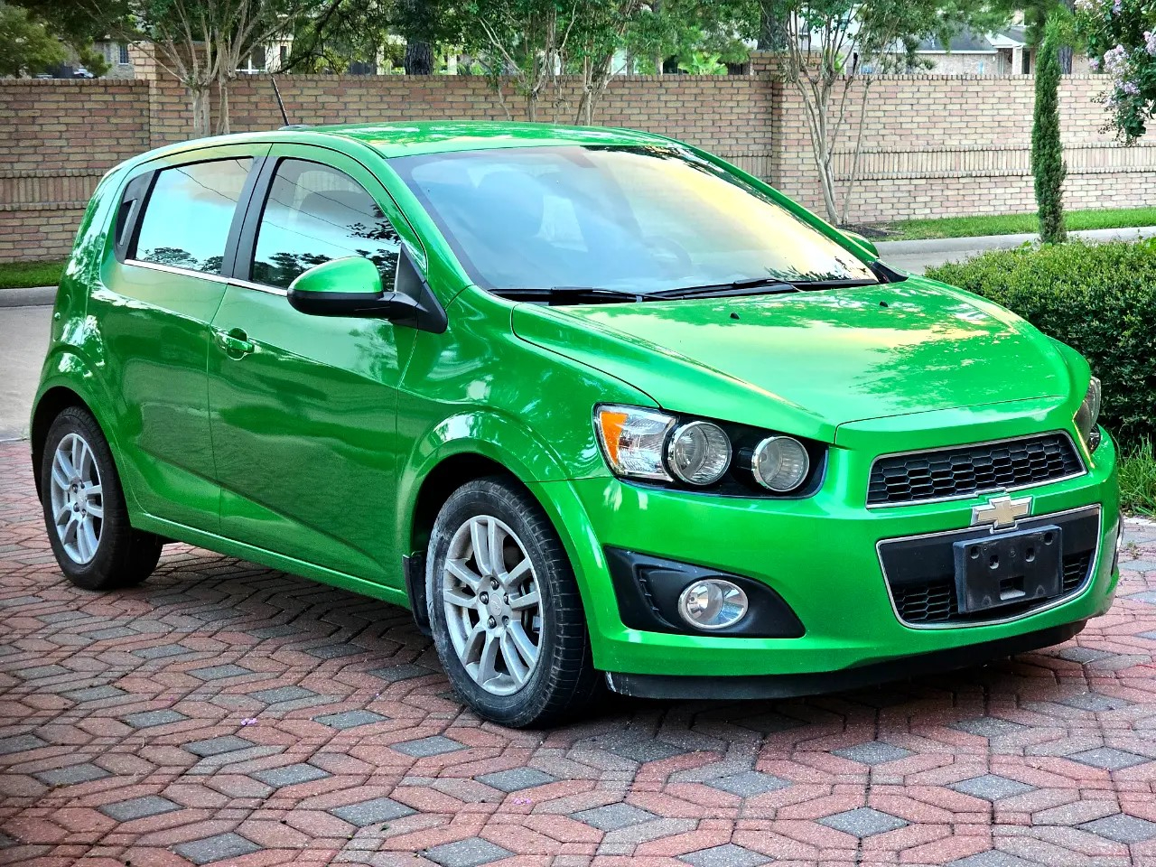 Chevrolet Sonic LT Auto 5-Door 2016