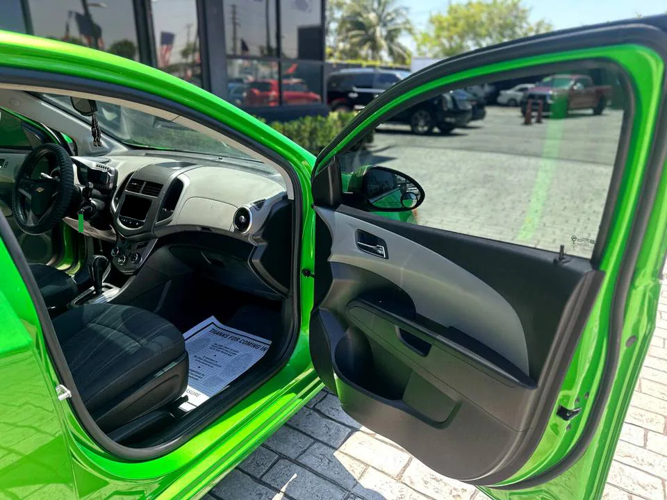 Chevrolet Sonic LT Auto Sedan 2016