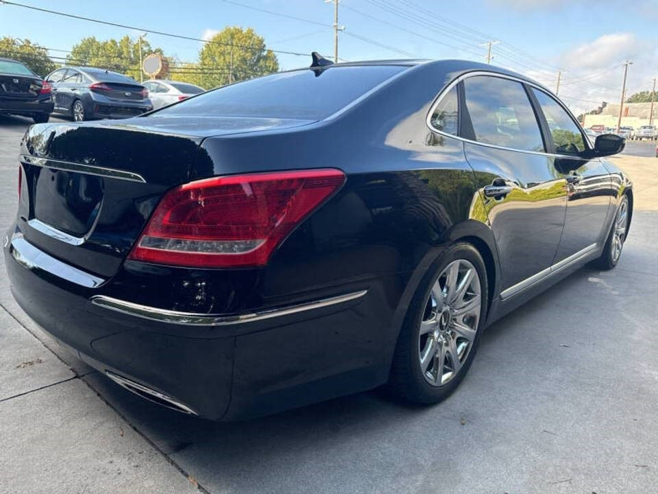 Hyundai Equus Signature 2012