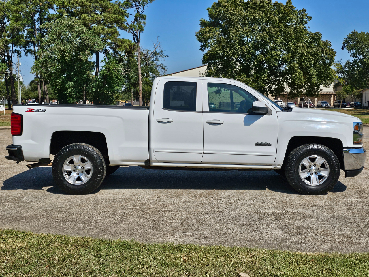 Chevrolet Silverado 1500 LT Double Cab 2WD 2018