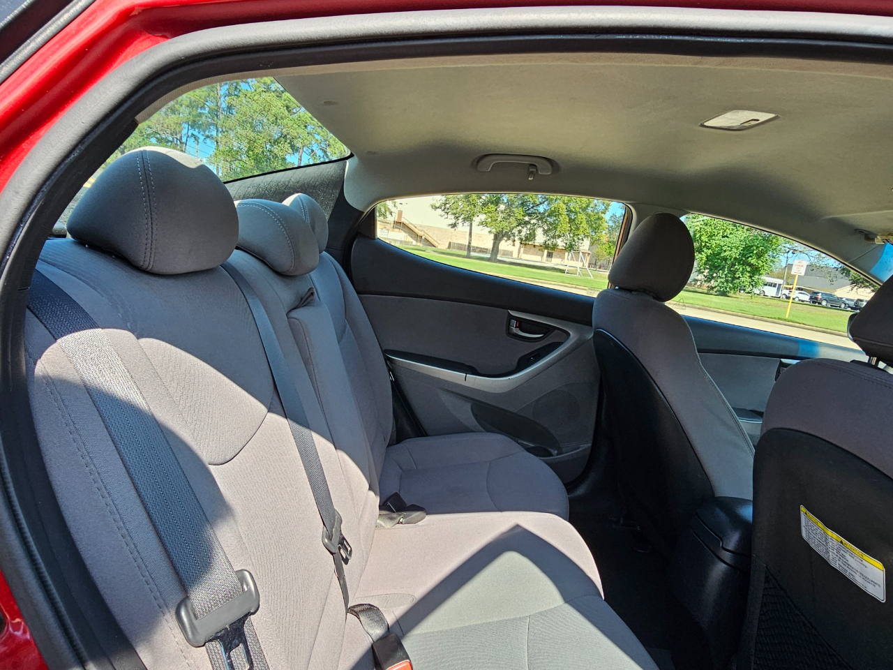 Hyundai Elantra SE 6AT 2016