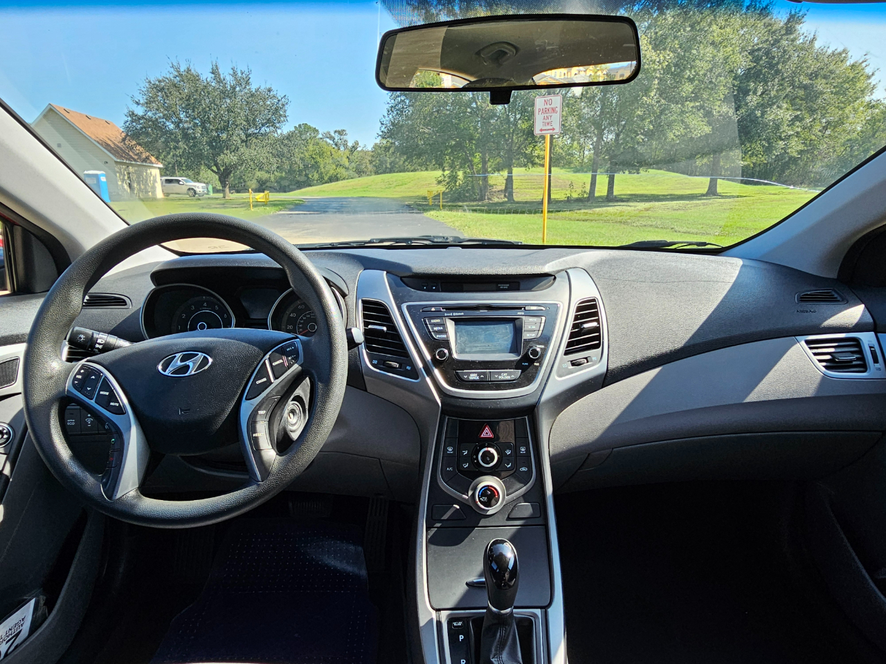 Hyundai Elantra SE 6AT 2016
