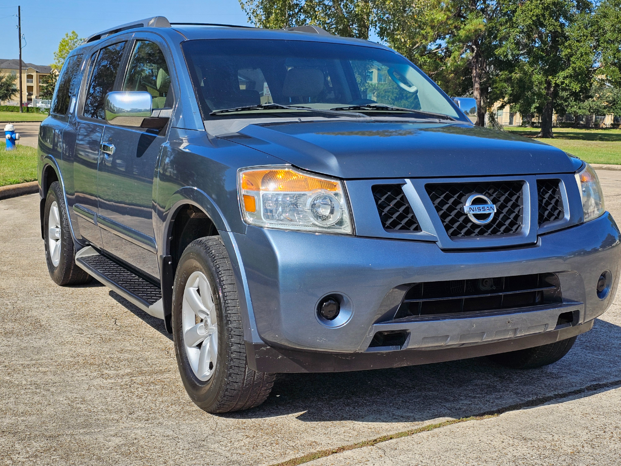 Nissan Armada SL 2WD 2011