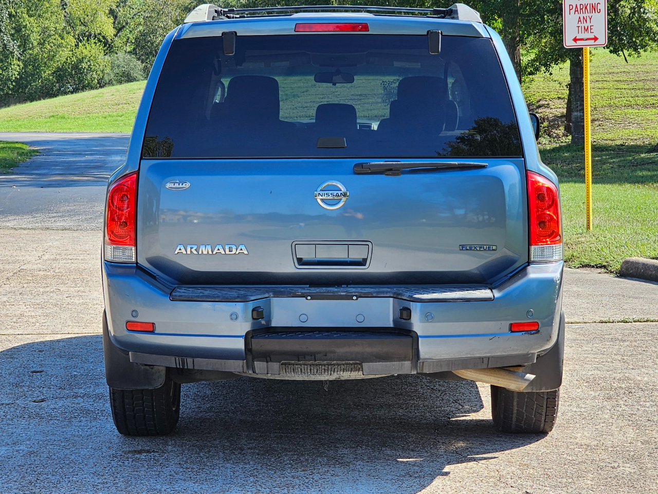 Nissan Armada SL 2WD 2011