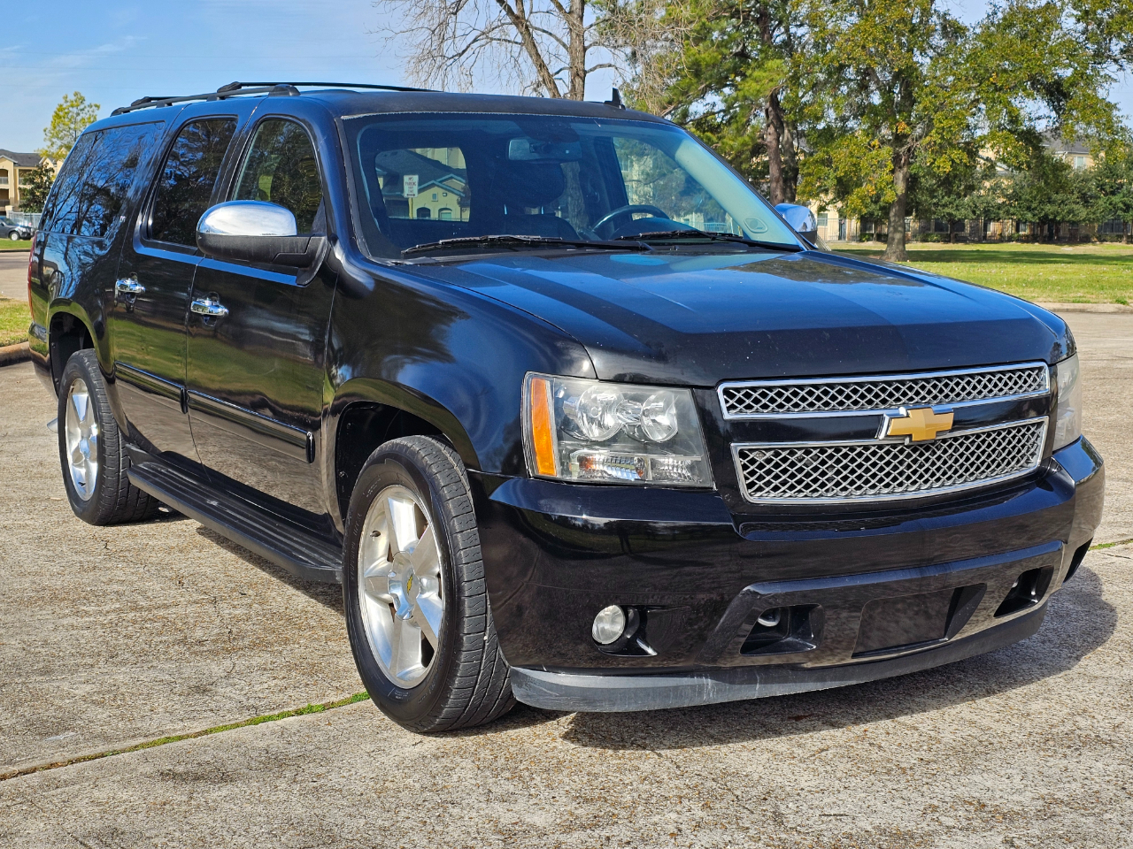 Chevrolet Suburban LT 1500 2WD 2013