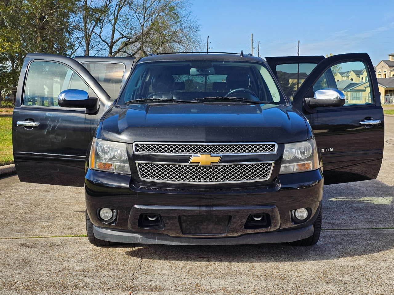 Chevrolet Suburban LT 1500 2WD 2013