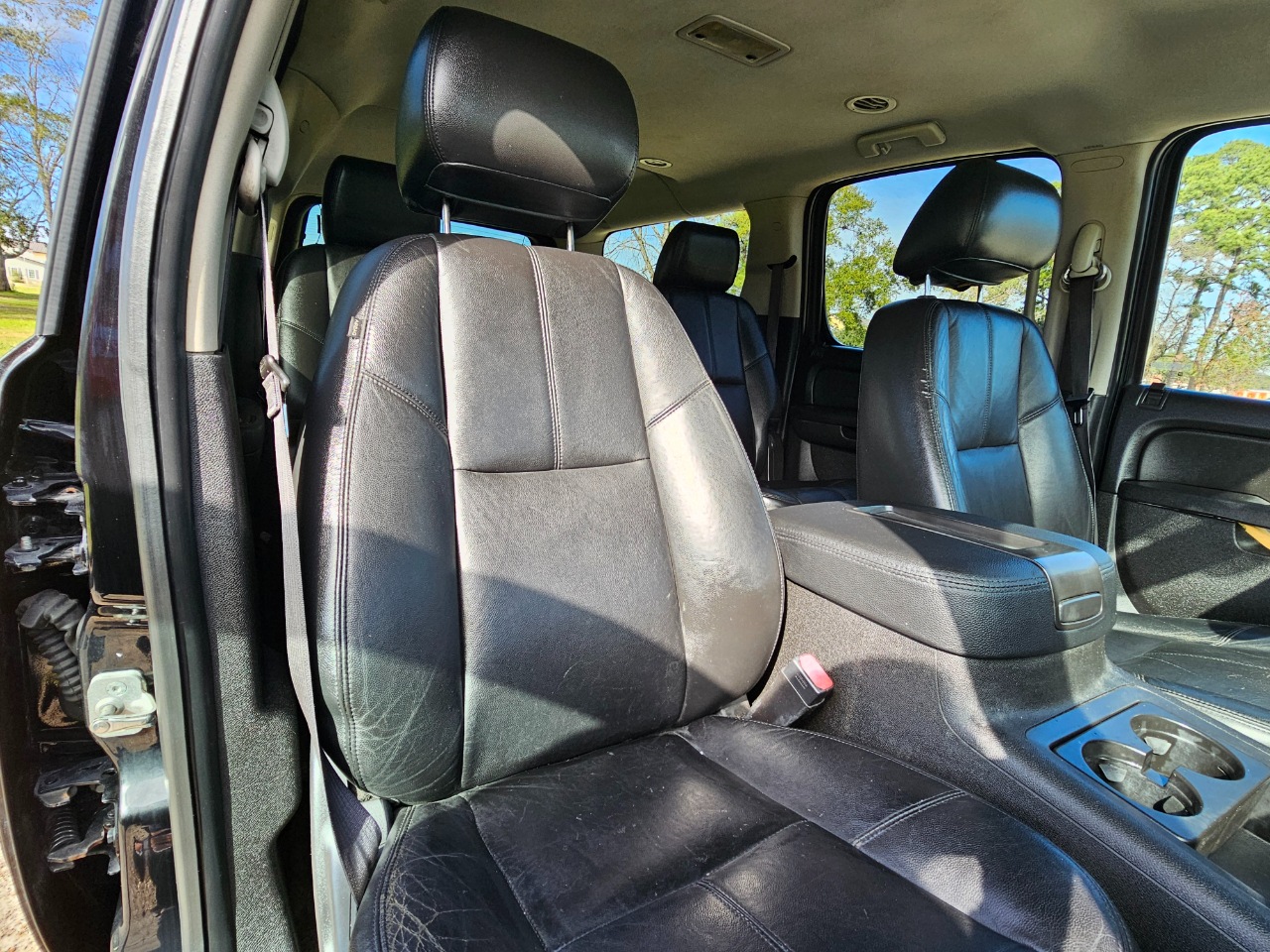Chevrolet Suburban LT 1500 2WD 2013
