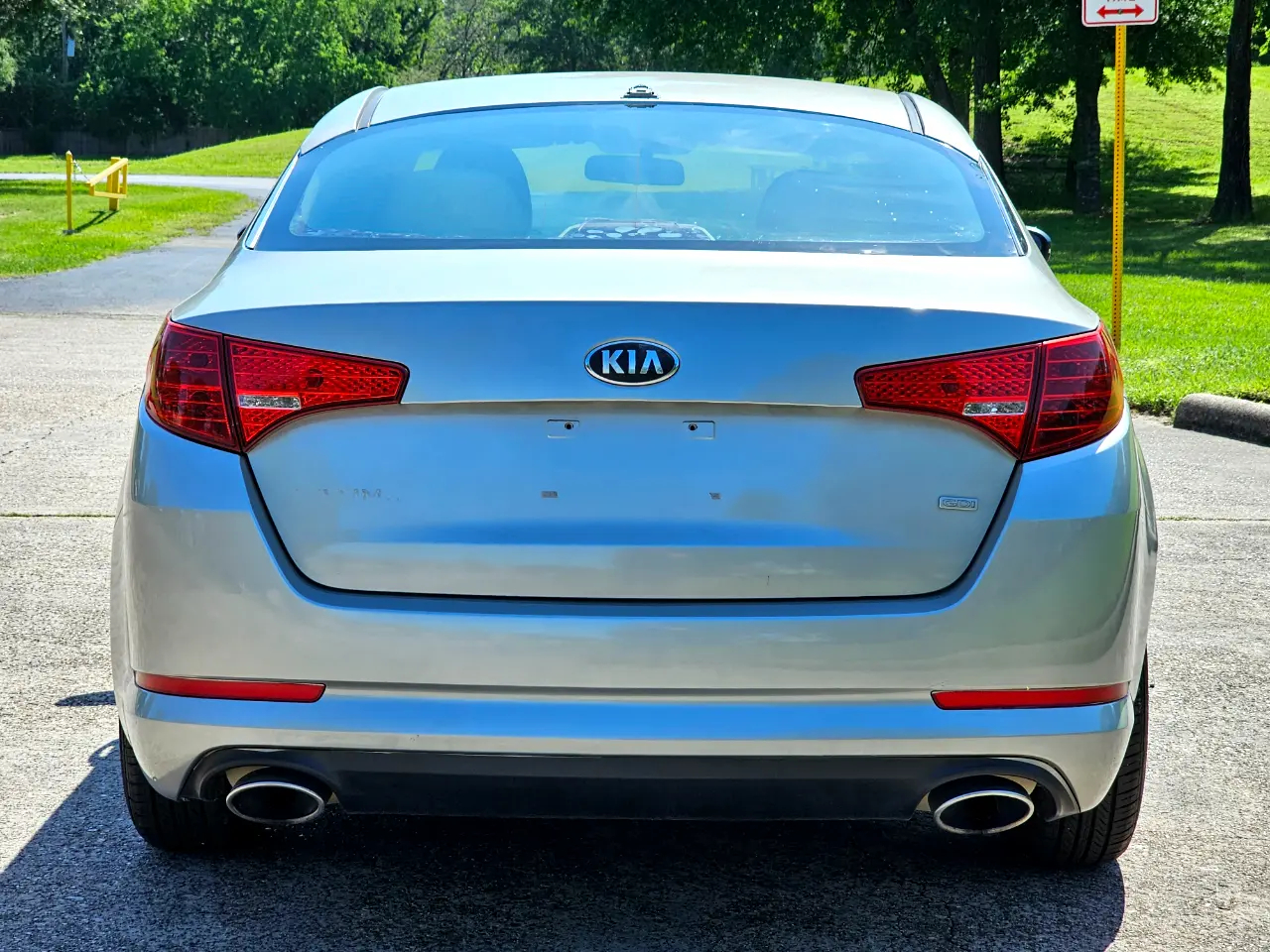 Kia Optima LX MT 2013