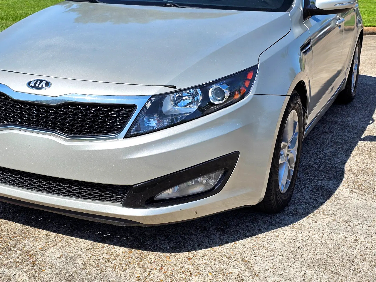 Kia Optima LX MT 2013