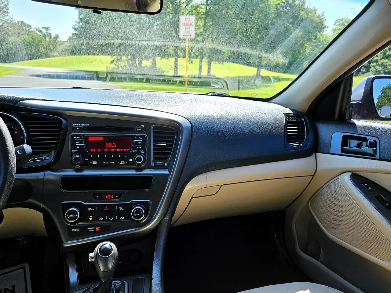 Kia Optima LX MT 2013