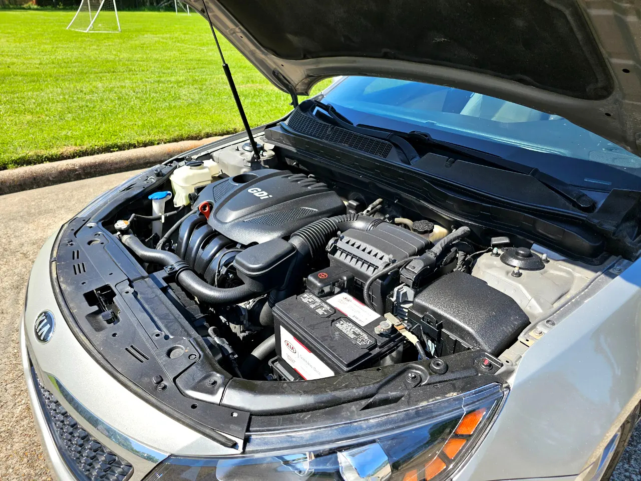 Kia Optima LX MT 2013