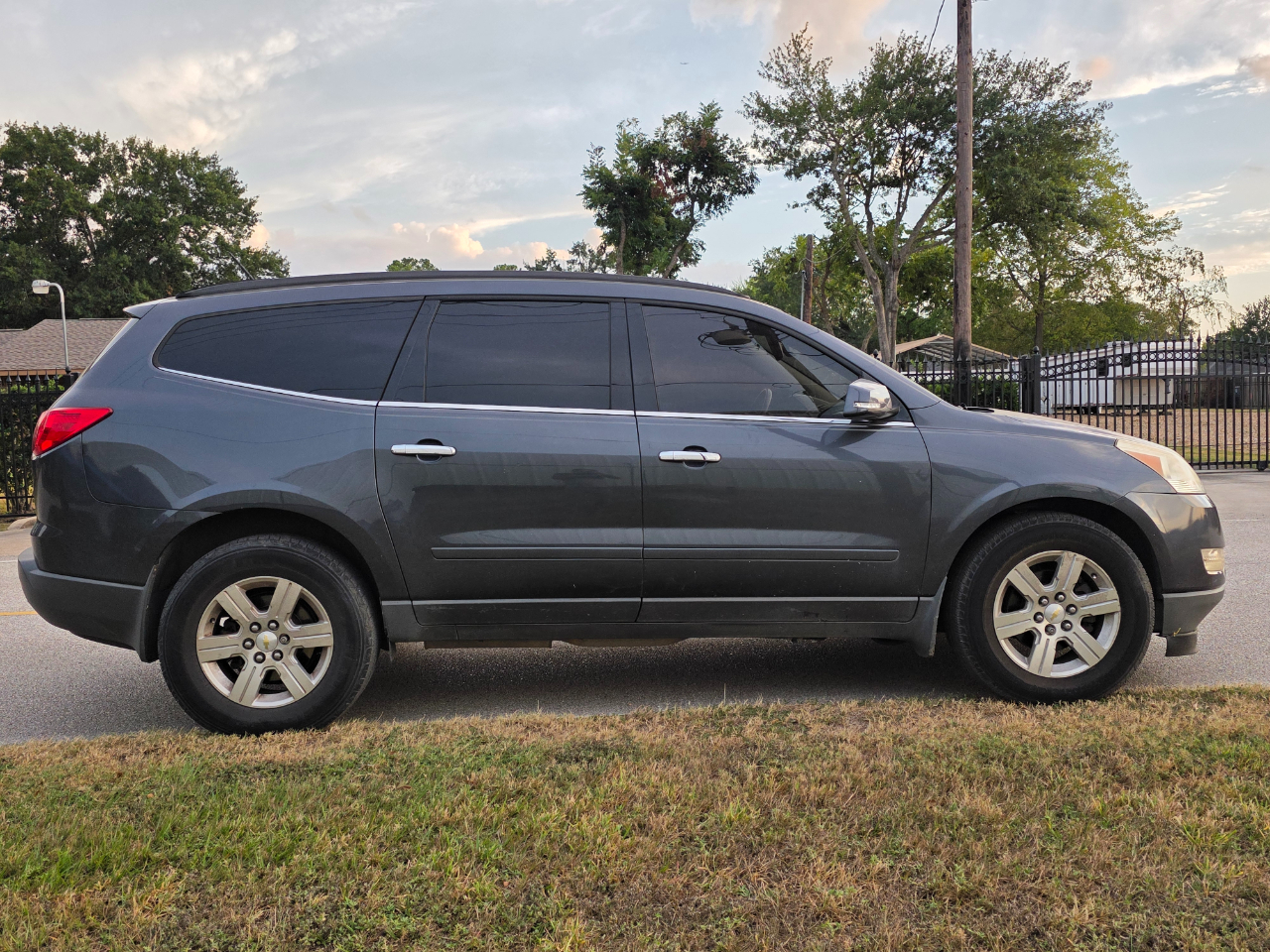 Chevrolet Traverse LT FWD 2012