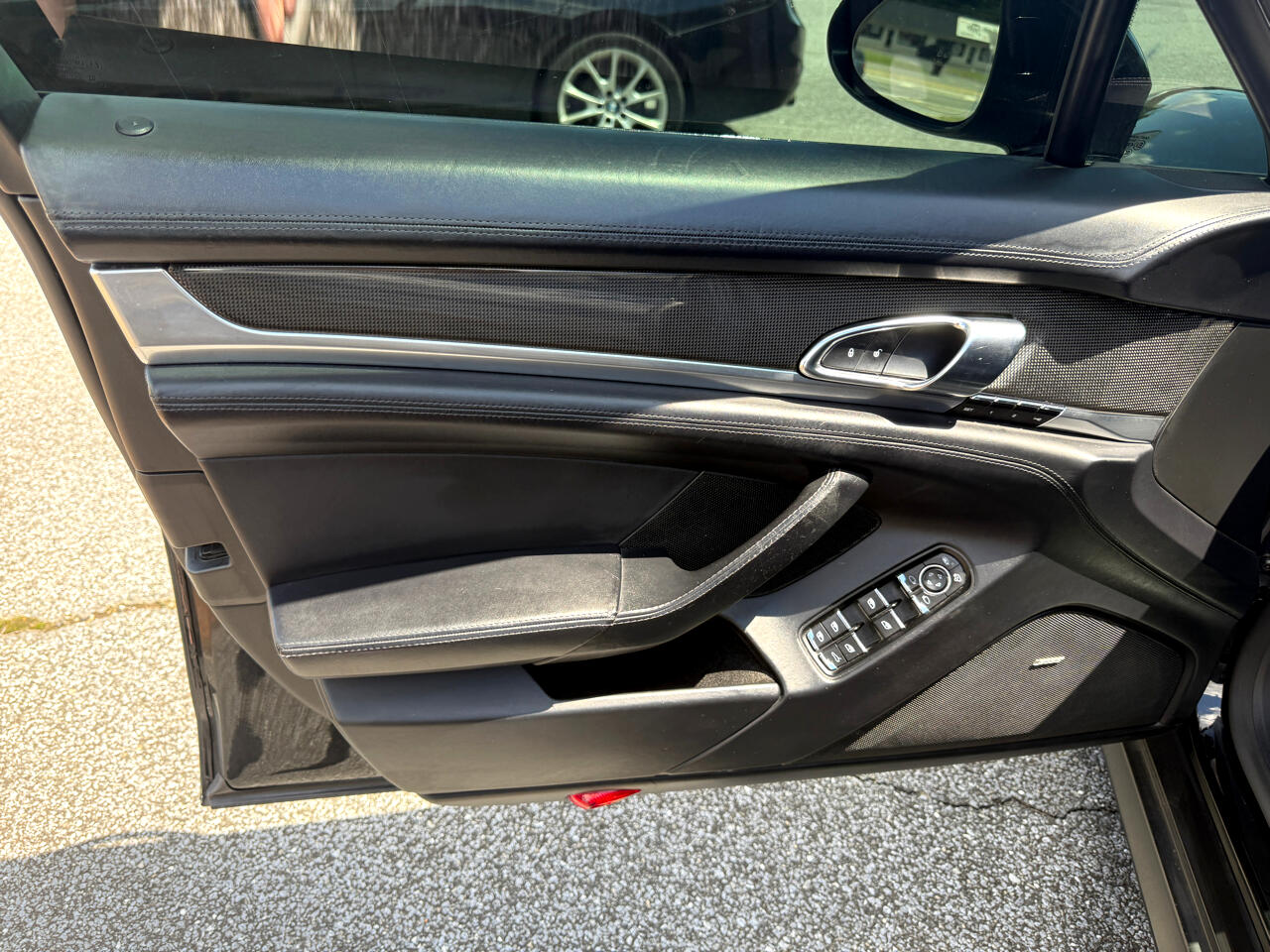 Porsche Panamera GTS 2016 Porsche Panamera GTS 2016