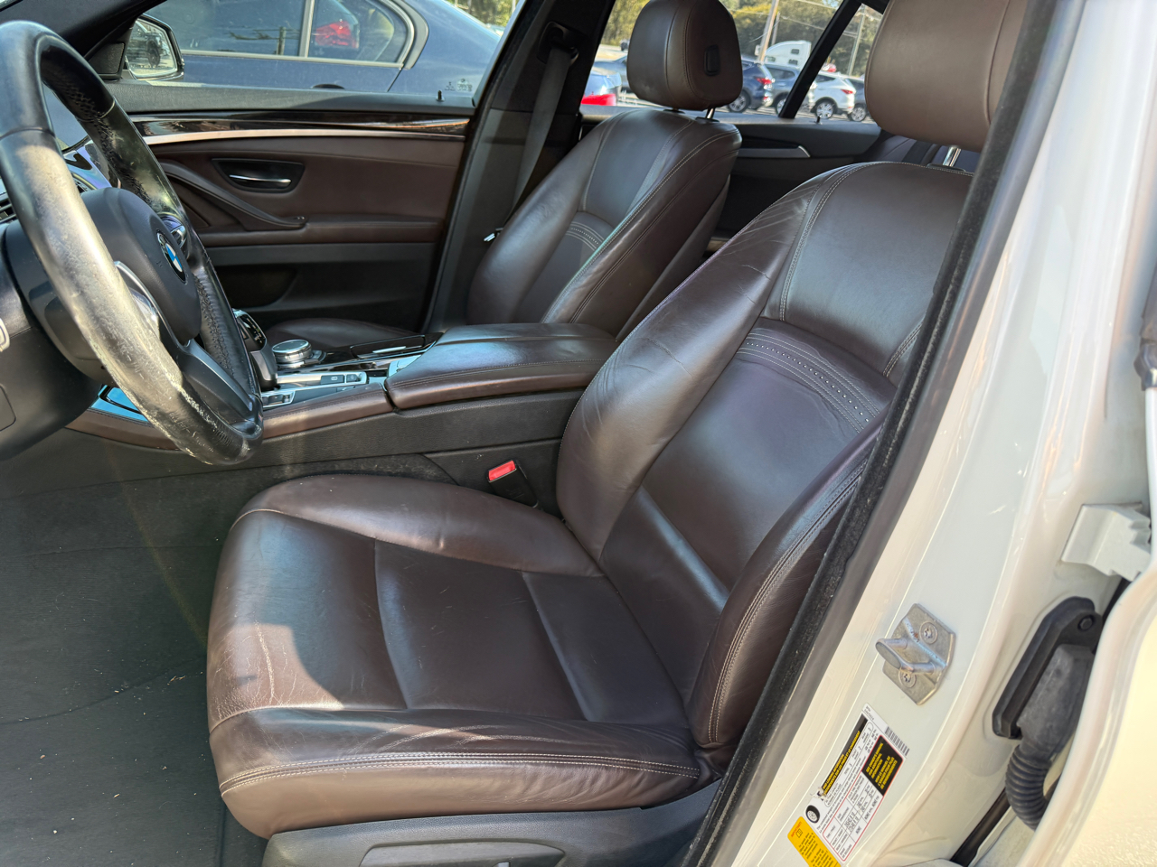 BMW 5-Series 528i 2015 BMW 5-Series 528i 2015