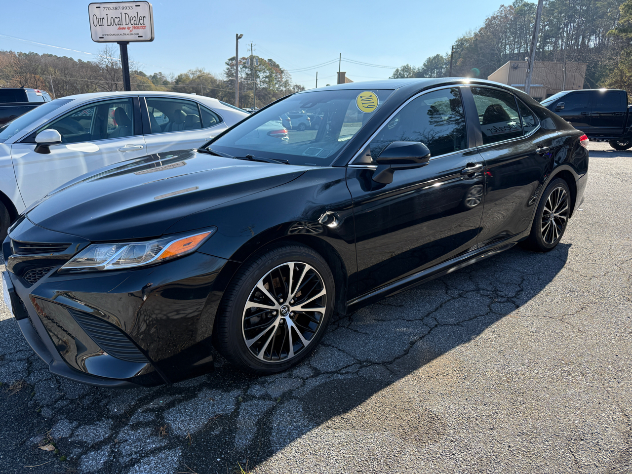 Toyota Camry SE 2019