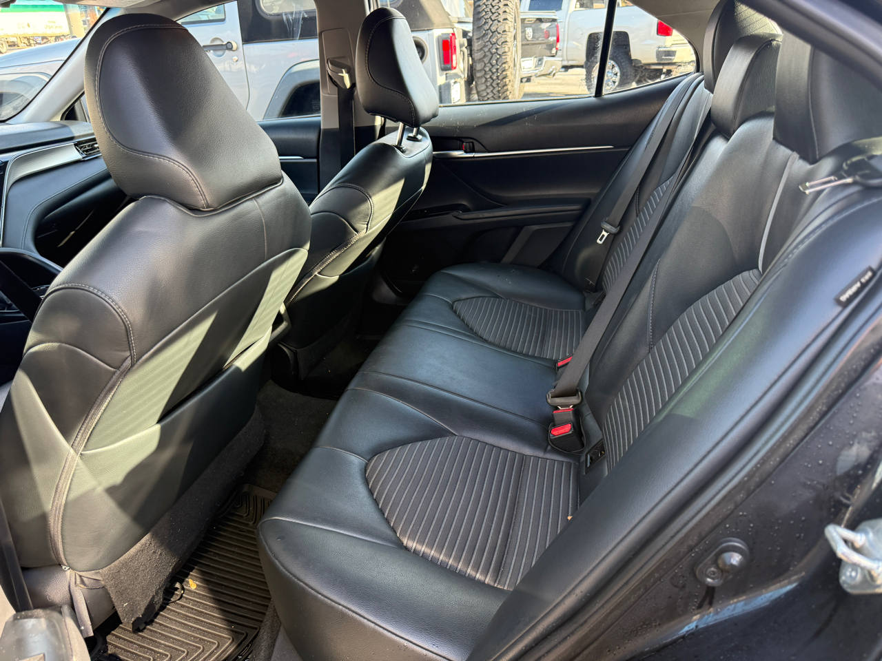 Toyota Camry SE 2019