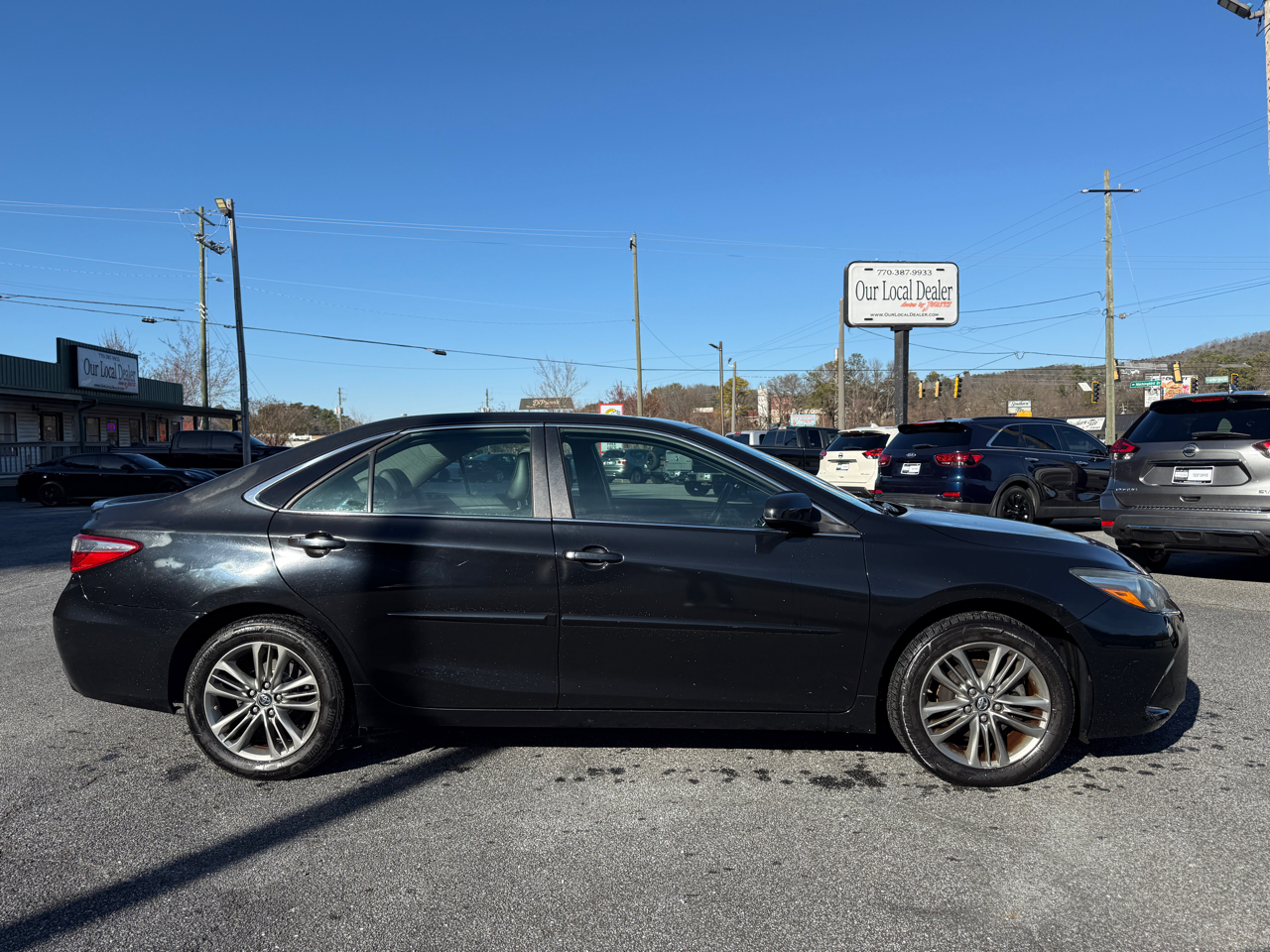 Toyota Camry SE 2016