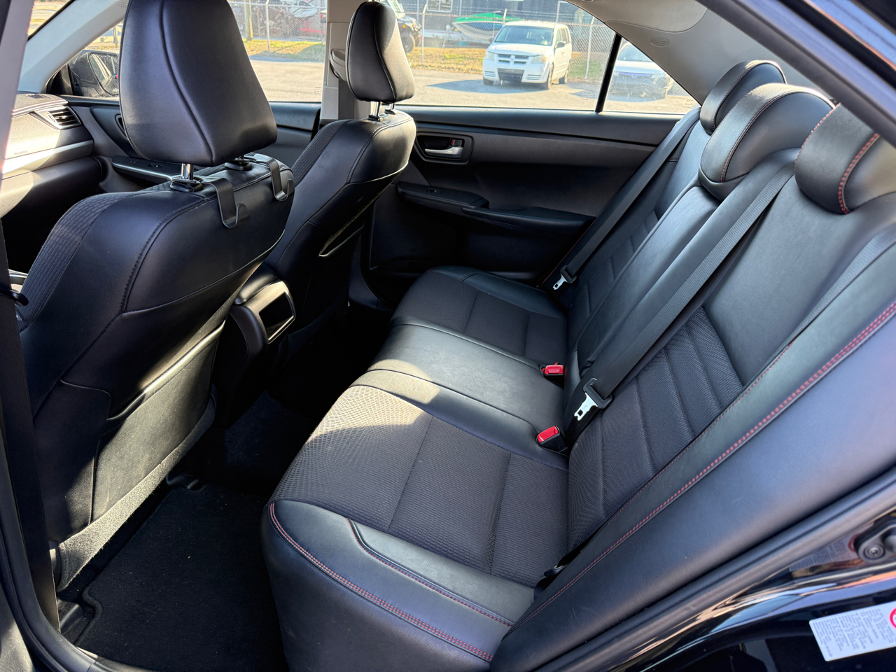 Toyota Camry SE 2016