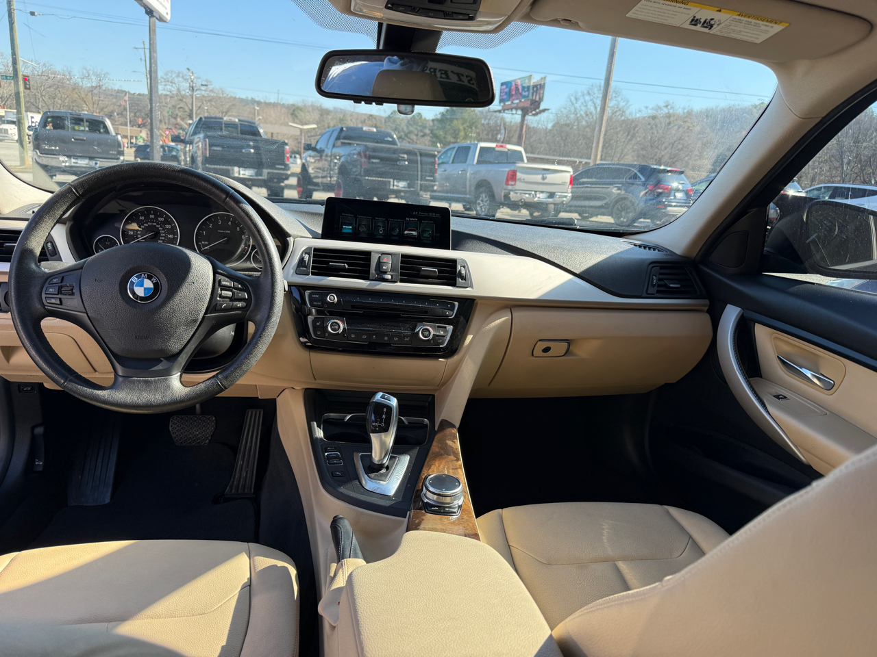 BMW 3-Series 320i 2017