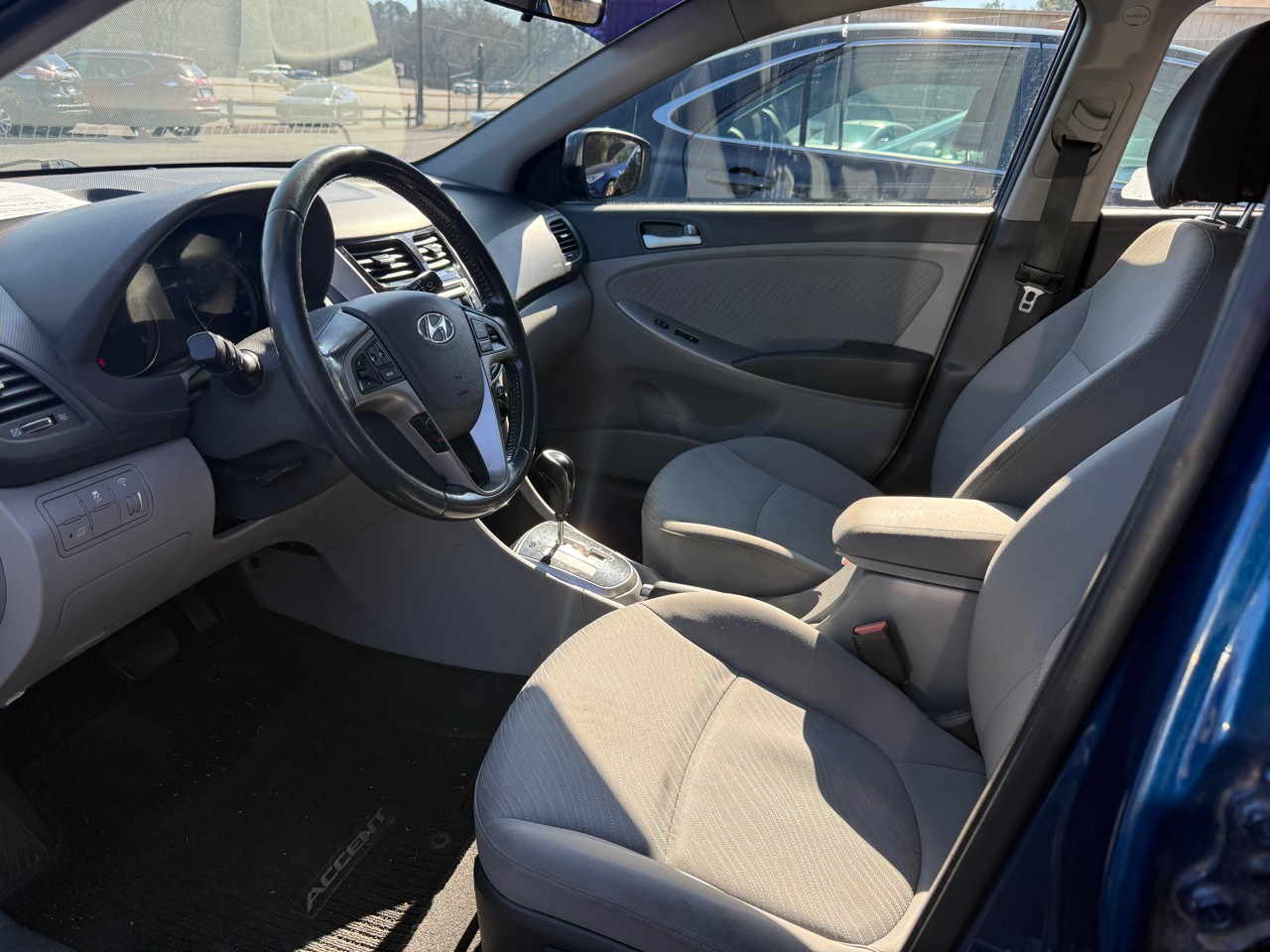 Hyundai Accent SE 2016