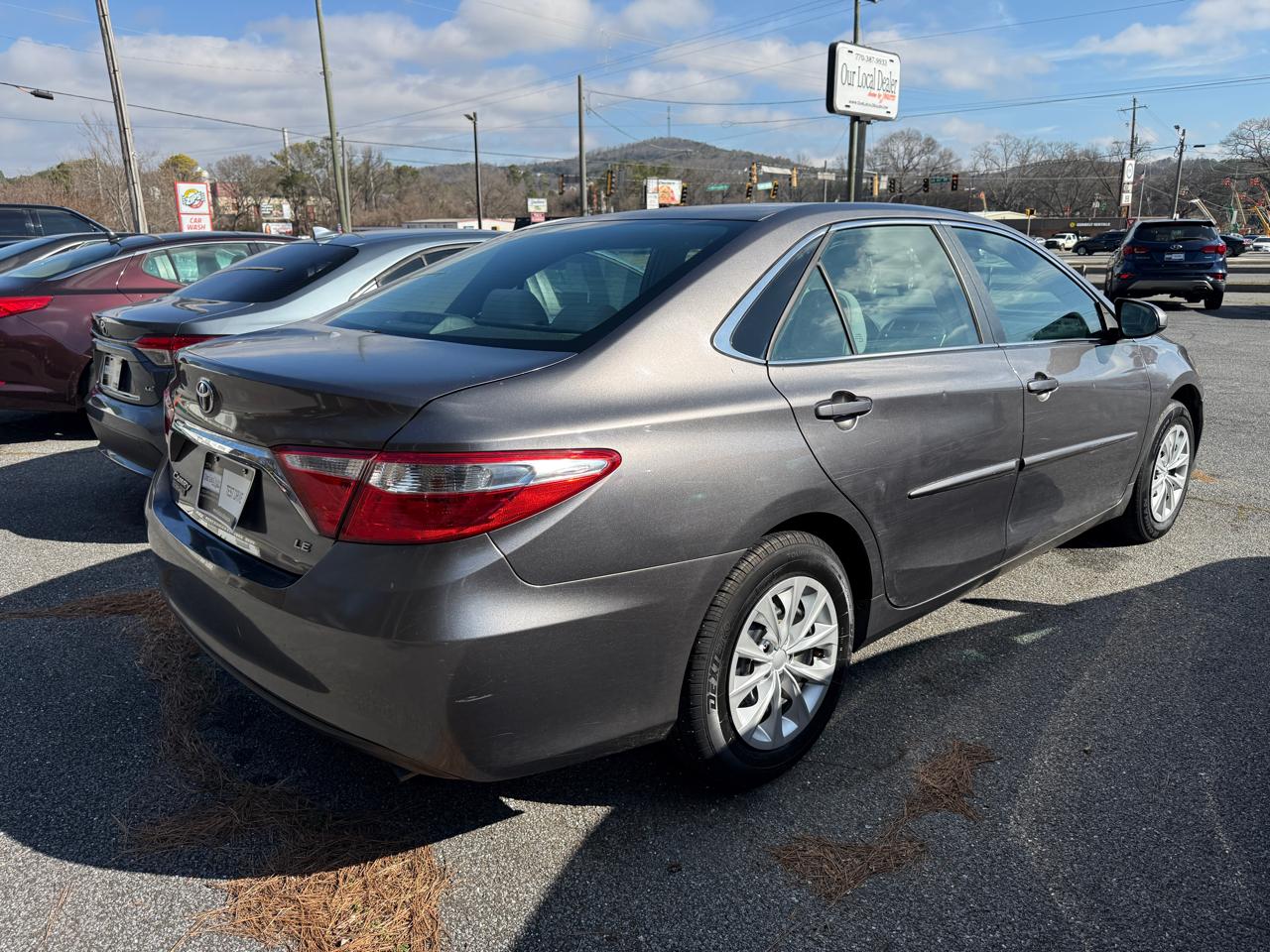 Toyota Camry LE 2017