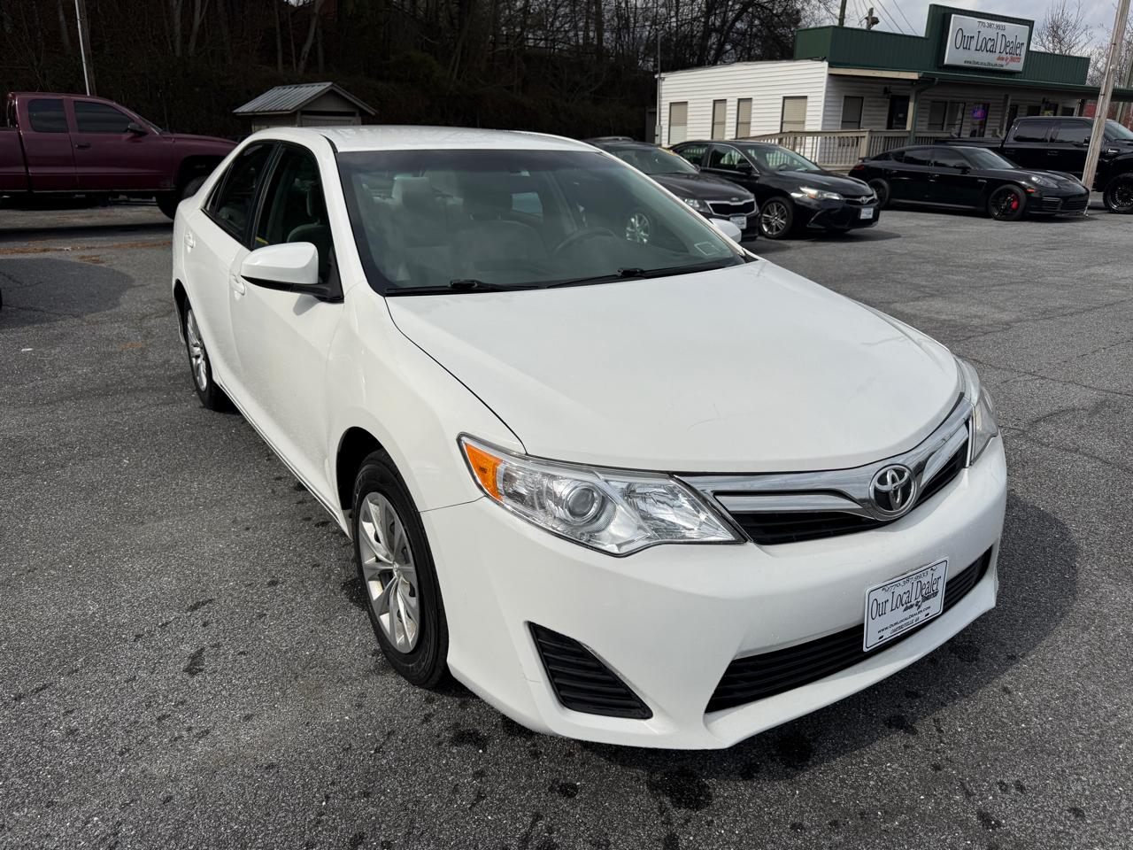Toyota Camry LE 2014