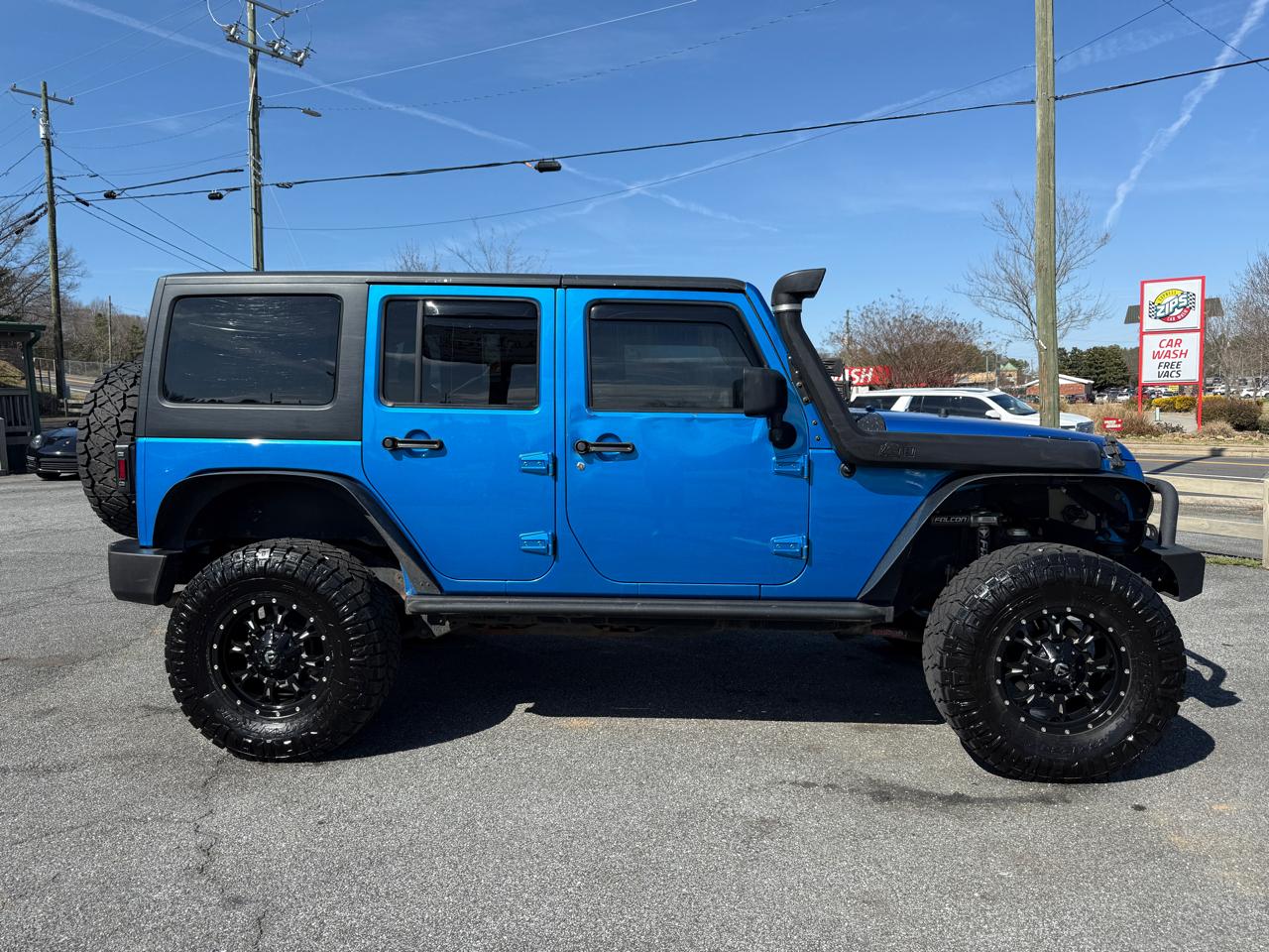 Jeep Wrangler Unlimited 4WD 4dr Black Bear *Ltd Avail* 2016