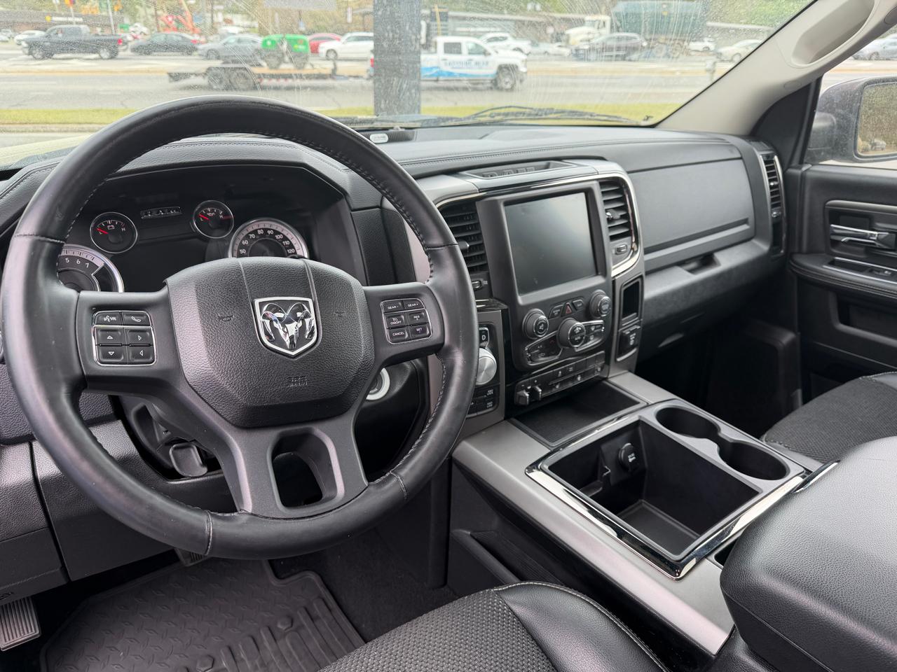 RAM 1500 4WD Quad Cab 140.5" Sport 2014