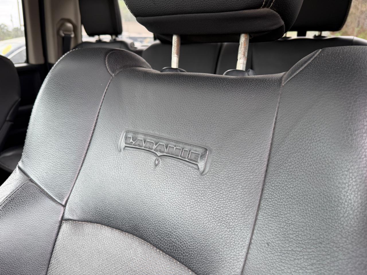 RAM 1500 4WD Quad Cab 140.5" Laramie 2014