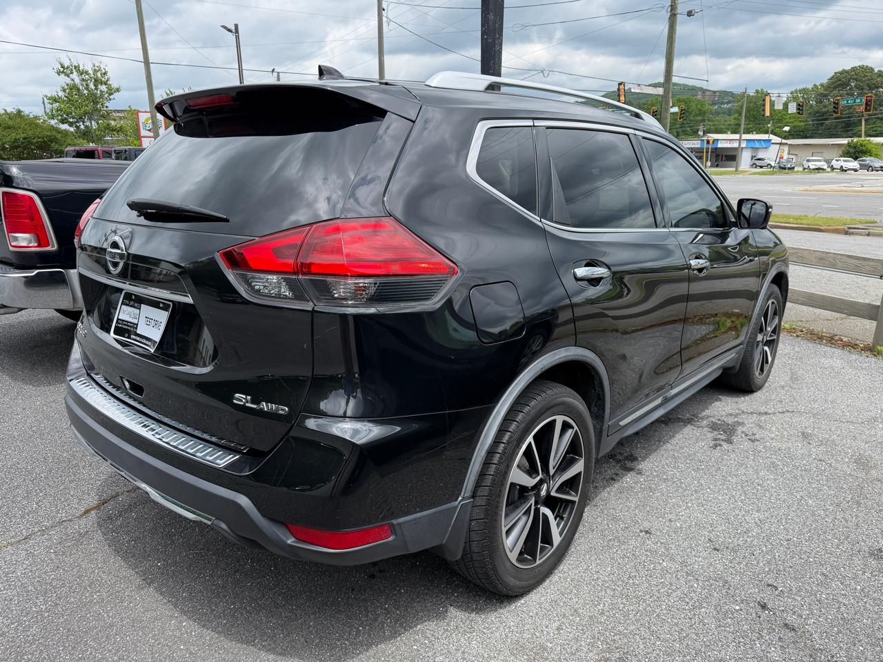Nissan Rogue Platinum 4D SUV AWD 2017