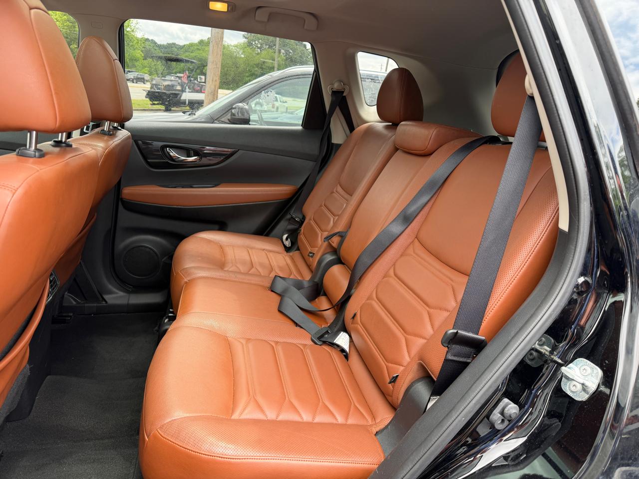 Nissan Rogue Platinum 4D SUV AWD 2017