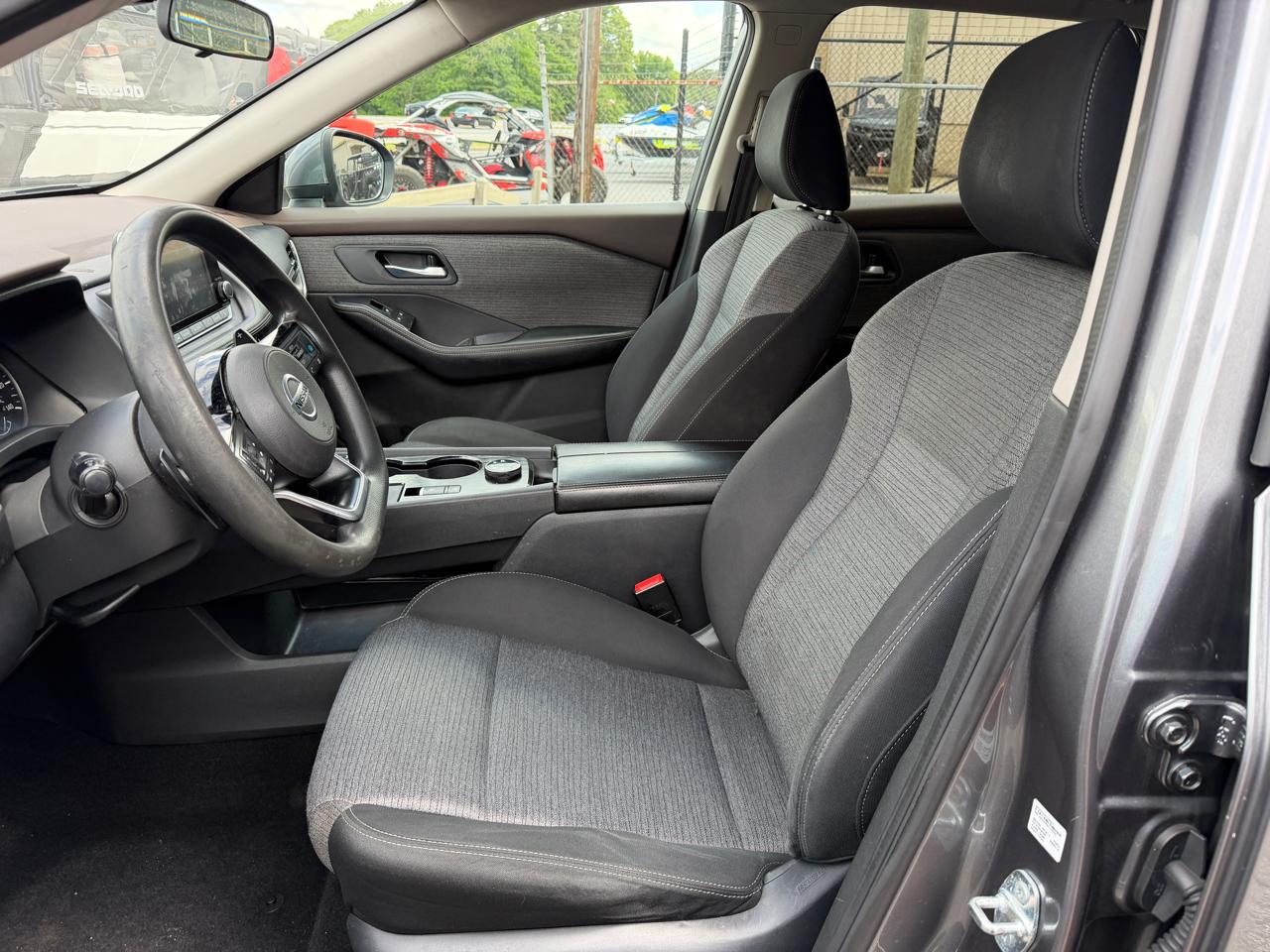 Nissan Rogue  2021